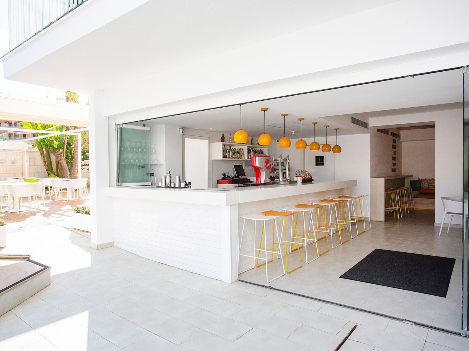 Snack Bar
