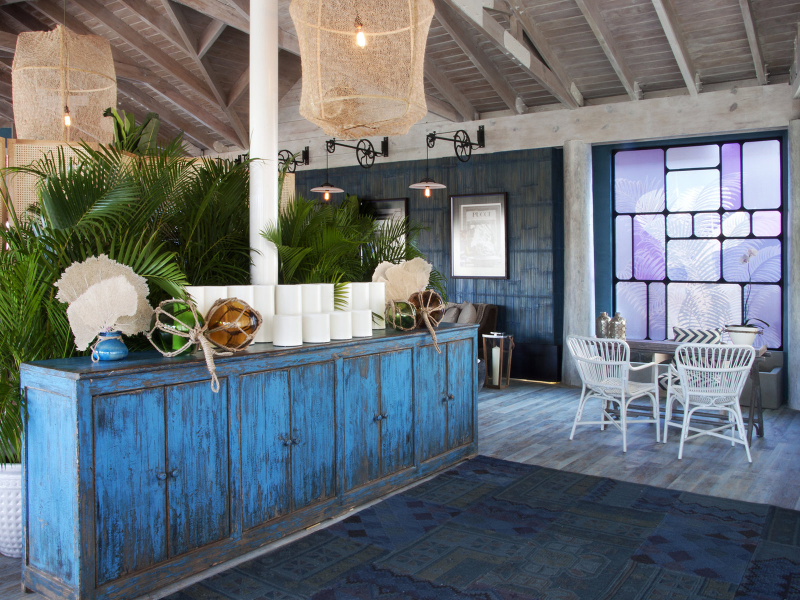 Vintage Bar