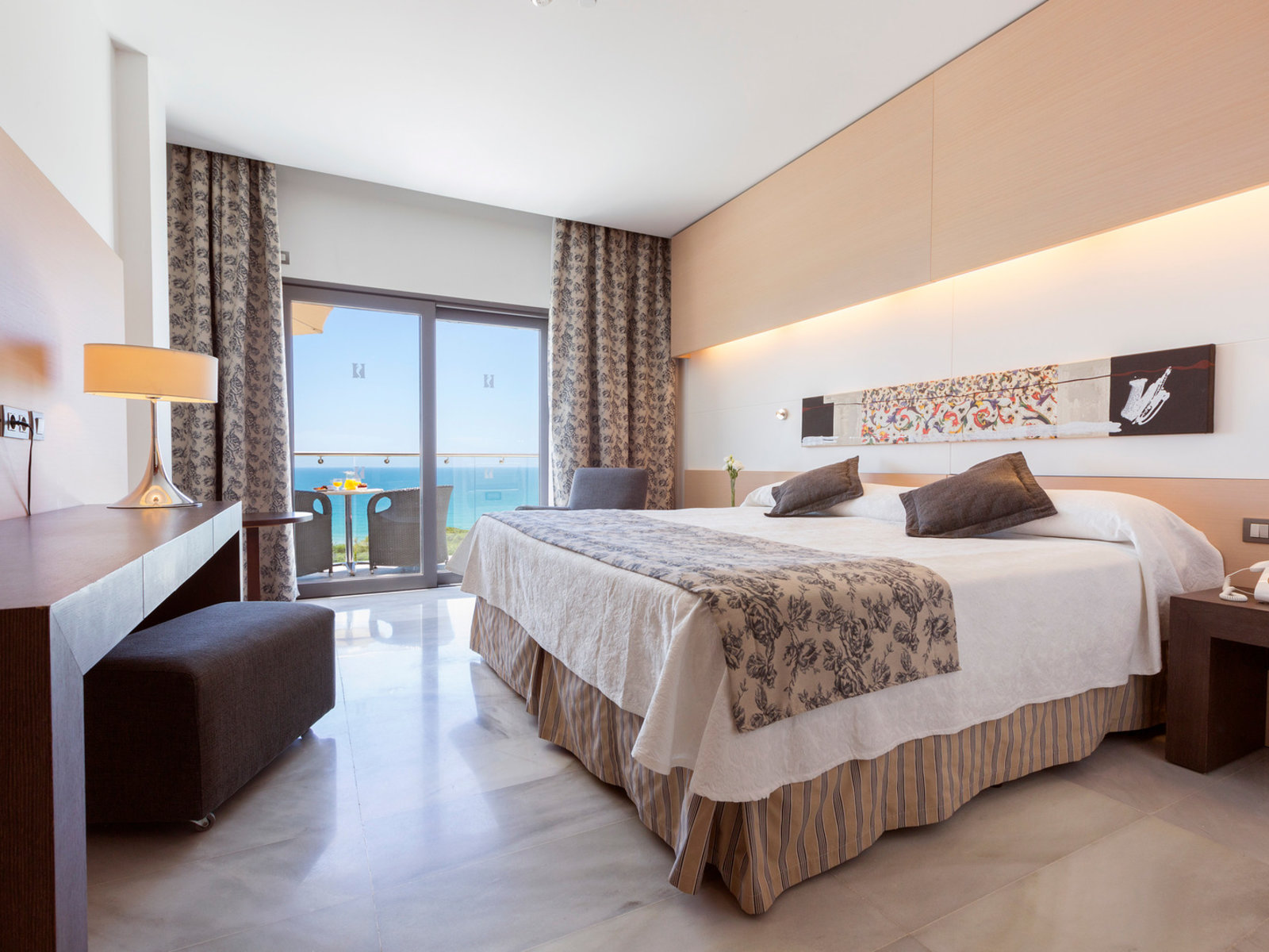 Wohnbeispiel Double room direct sea view