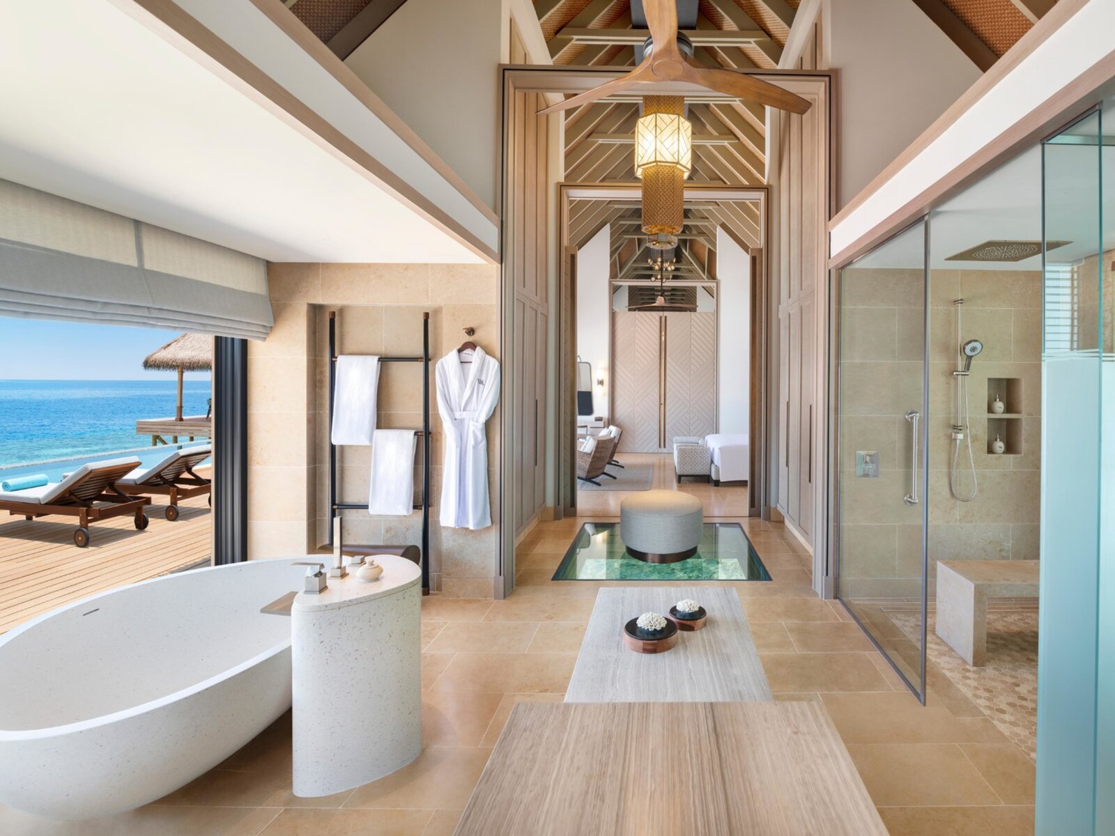 Wohnbeispiel Three Bedroom Overwater Villa with Pool