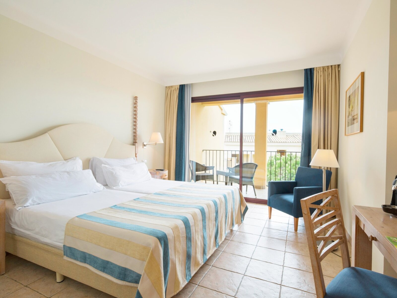 Wohnbeispiel Single with Child Double Room Classic