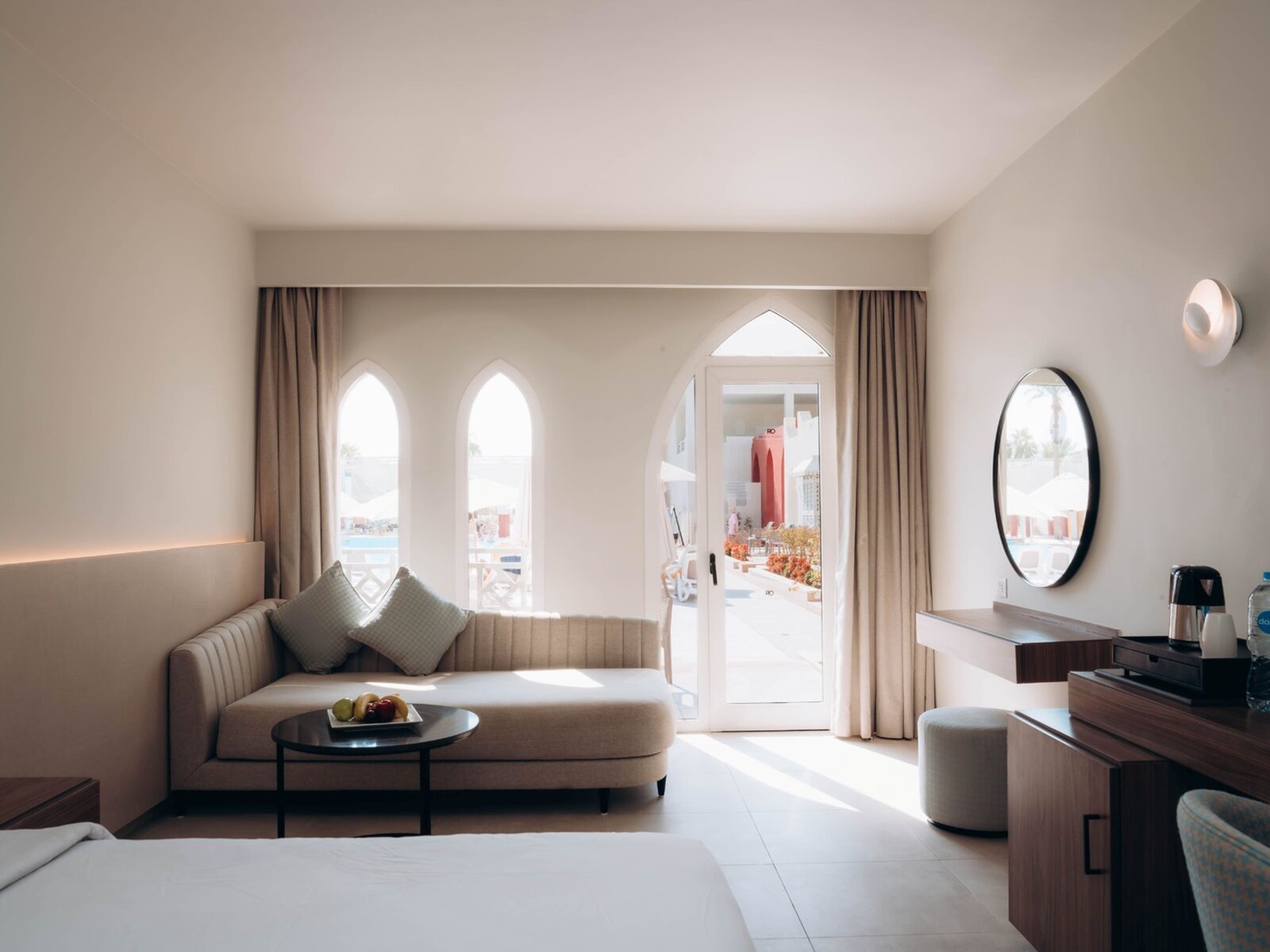 Wohnbeispiel Deluxe Pool View room