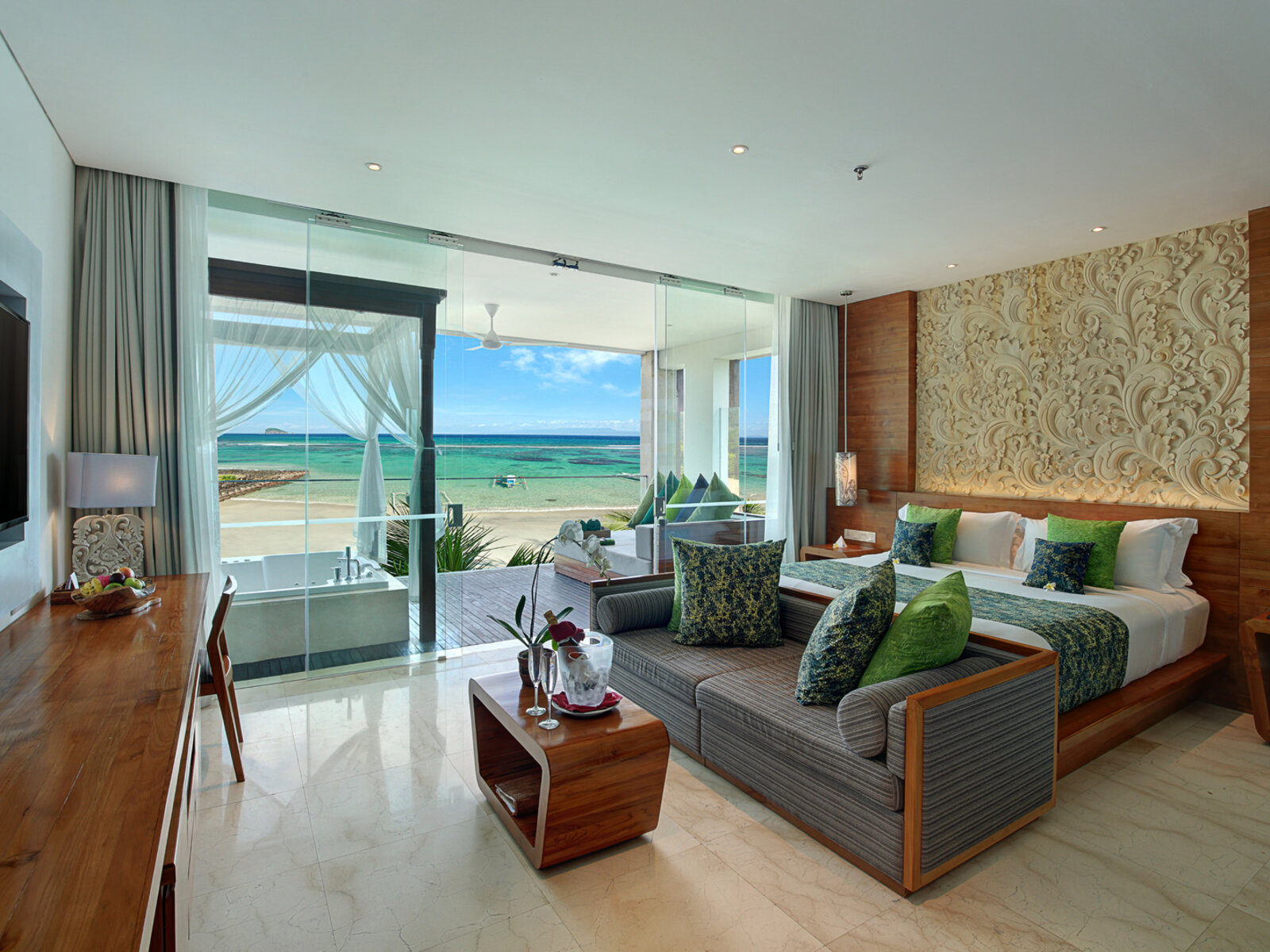 Wohnbeispiel Luxury Ocean View Suite