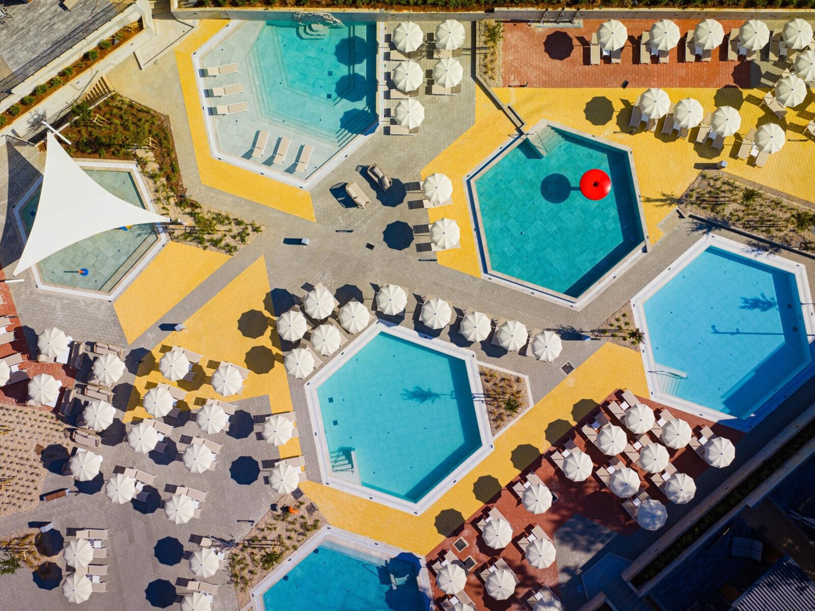 Pool complex