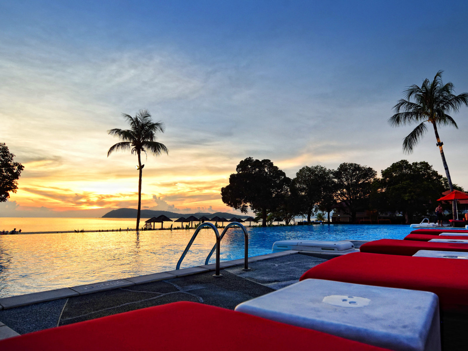 LaVilla Poolclub