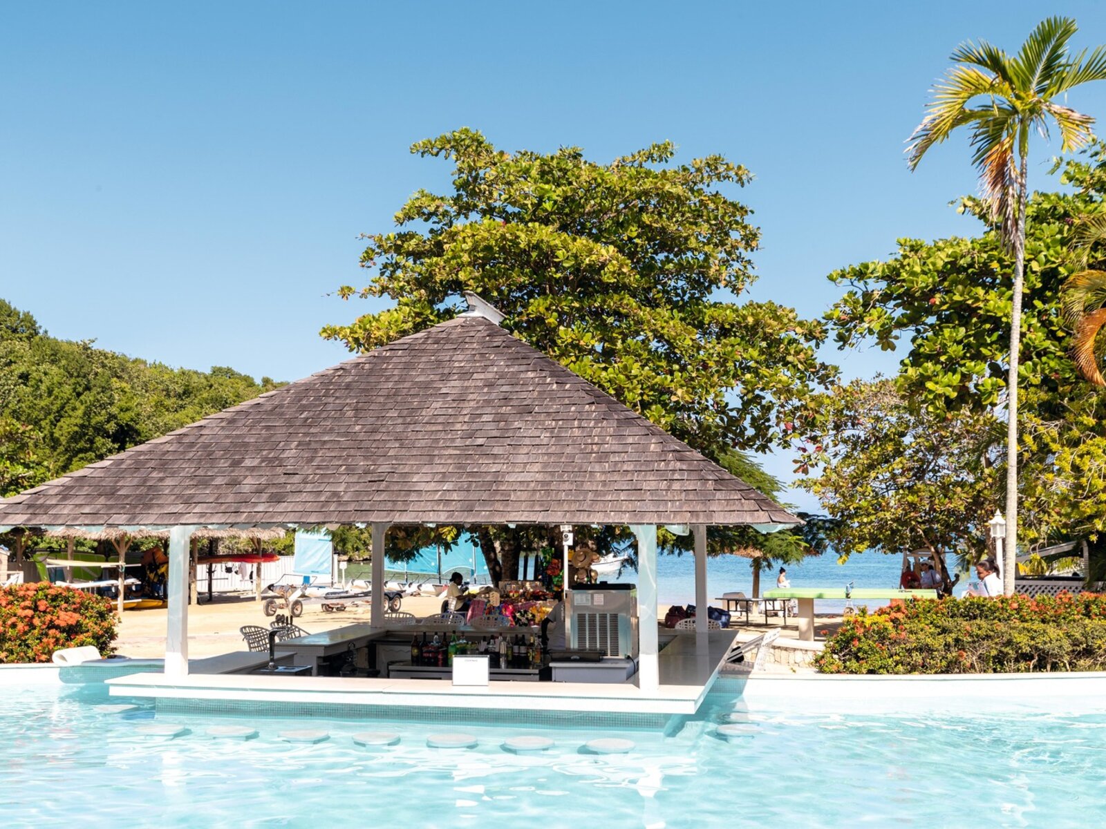 Swim-Up Pool Bar