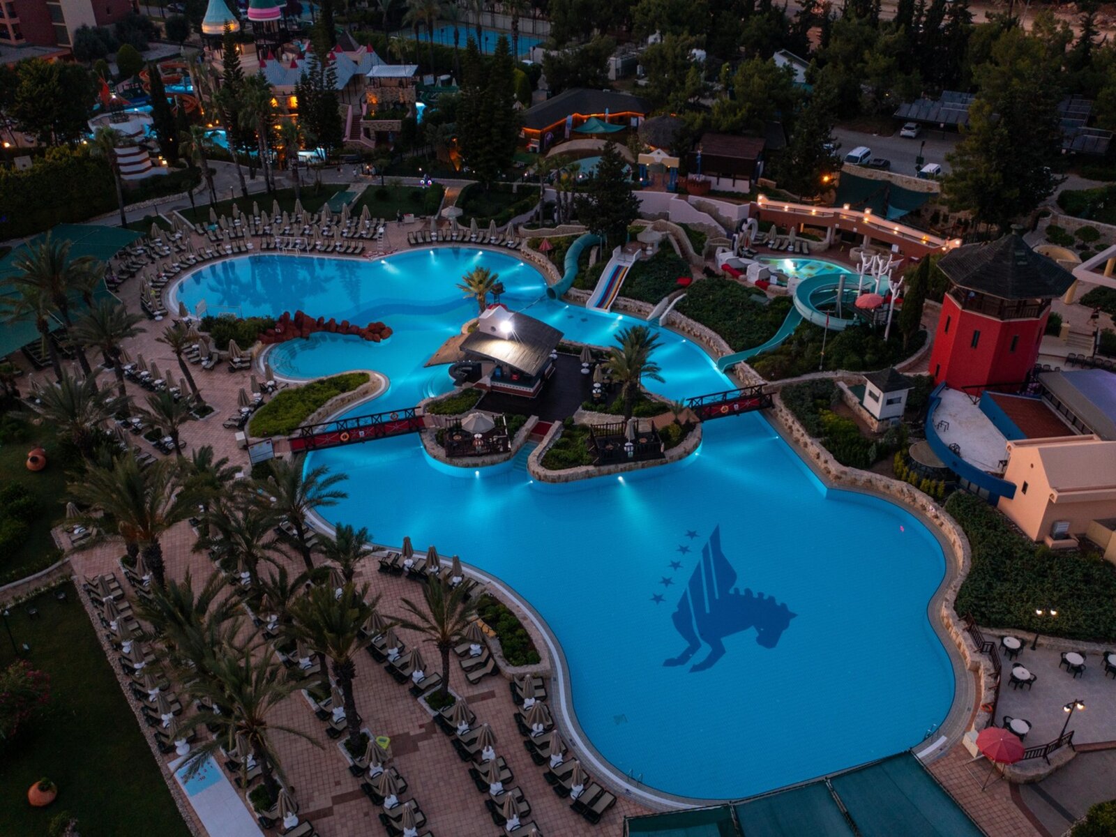 MAIN POOL