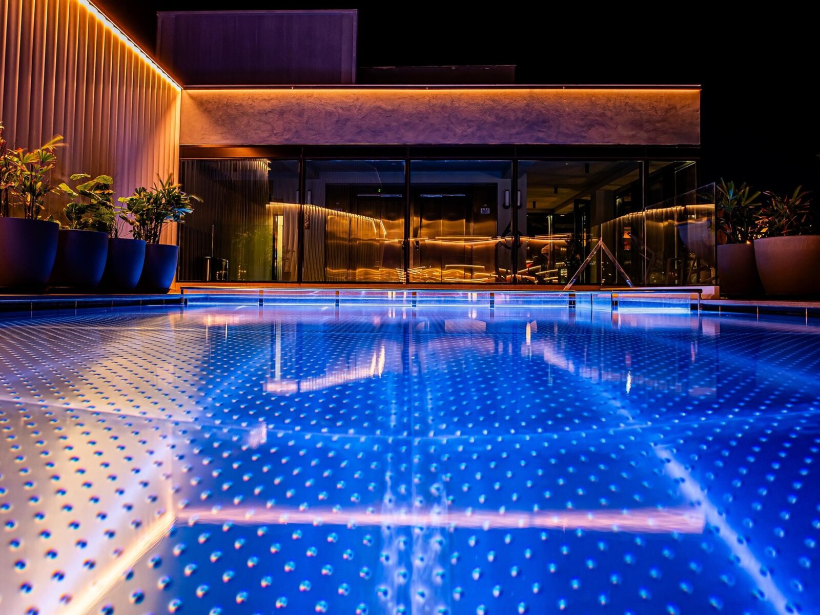 rooftop pool