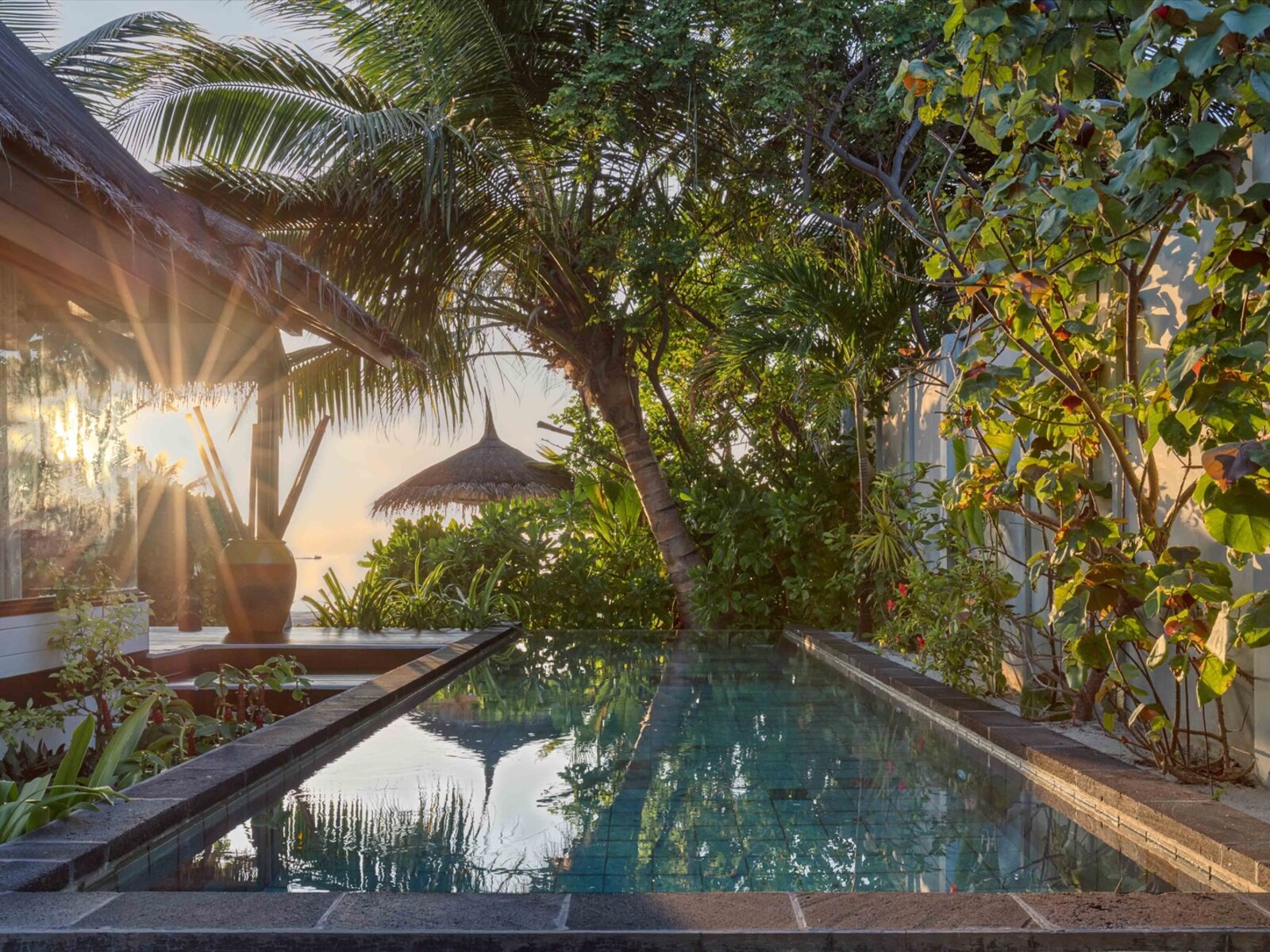 Wohnbeispiel Earth Villa with Pool