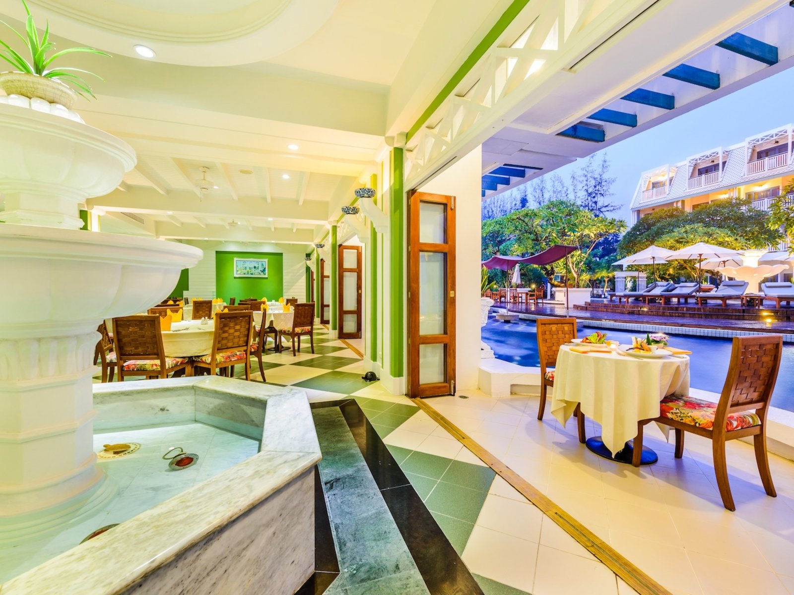 Maneekram Restaurant