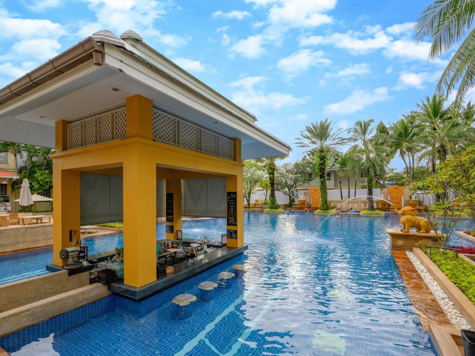 Busakorn Pool (For Busakorn guests only)