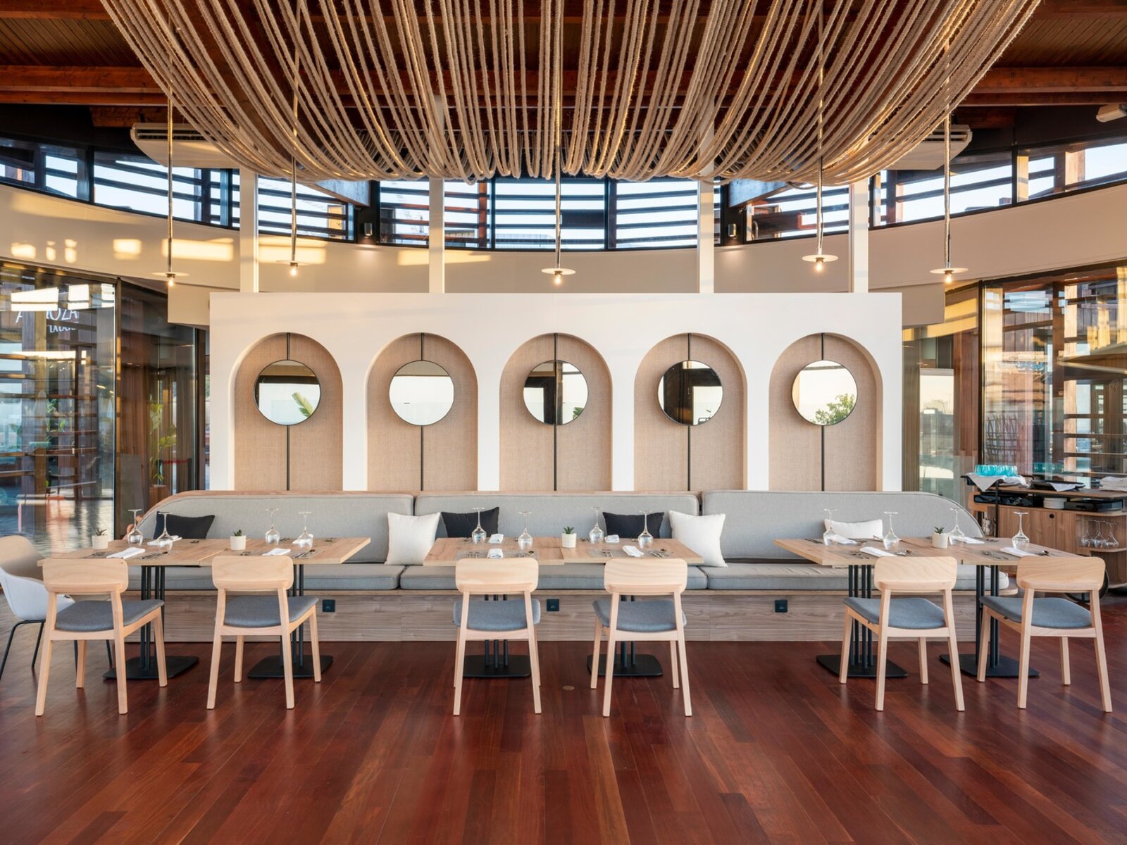 Royal Level Restaurant
