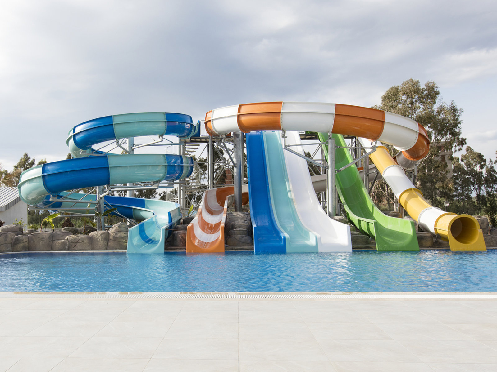 OUT DOOR WATERSLİDES POOL