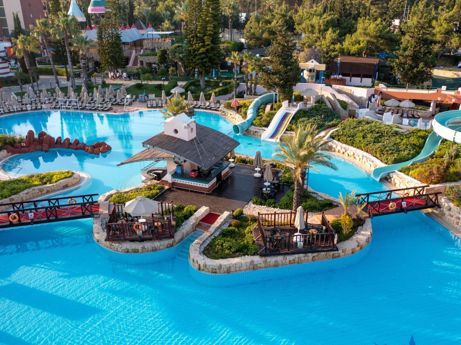 MAIN POOL