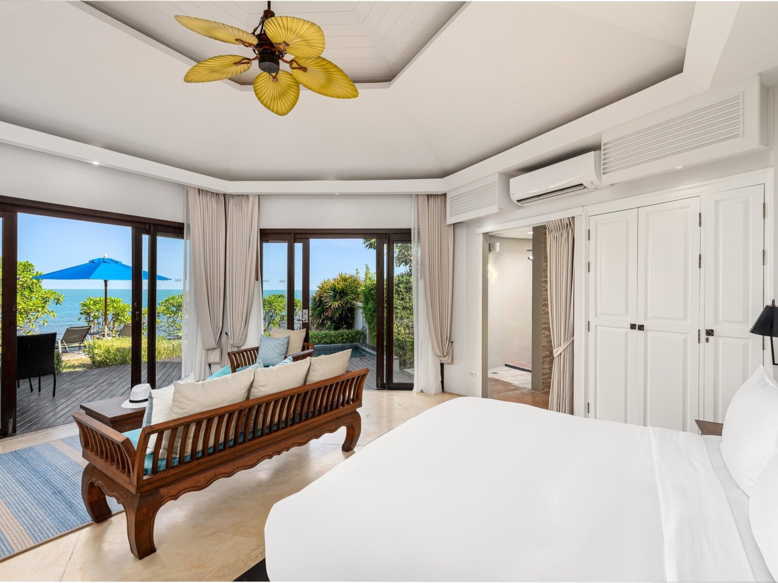 Wohnbeispiel Beachfront Pool Villa