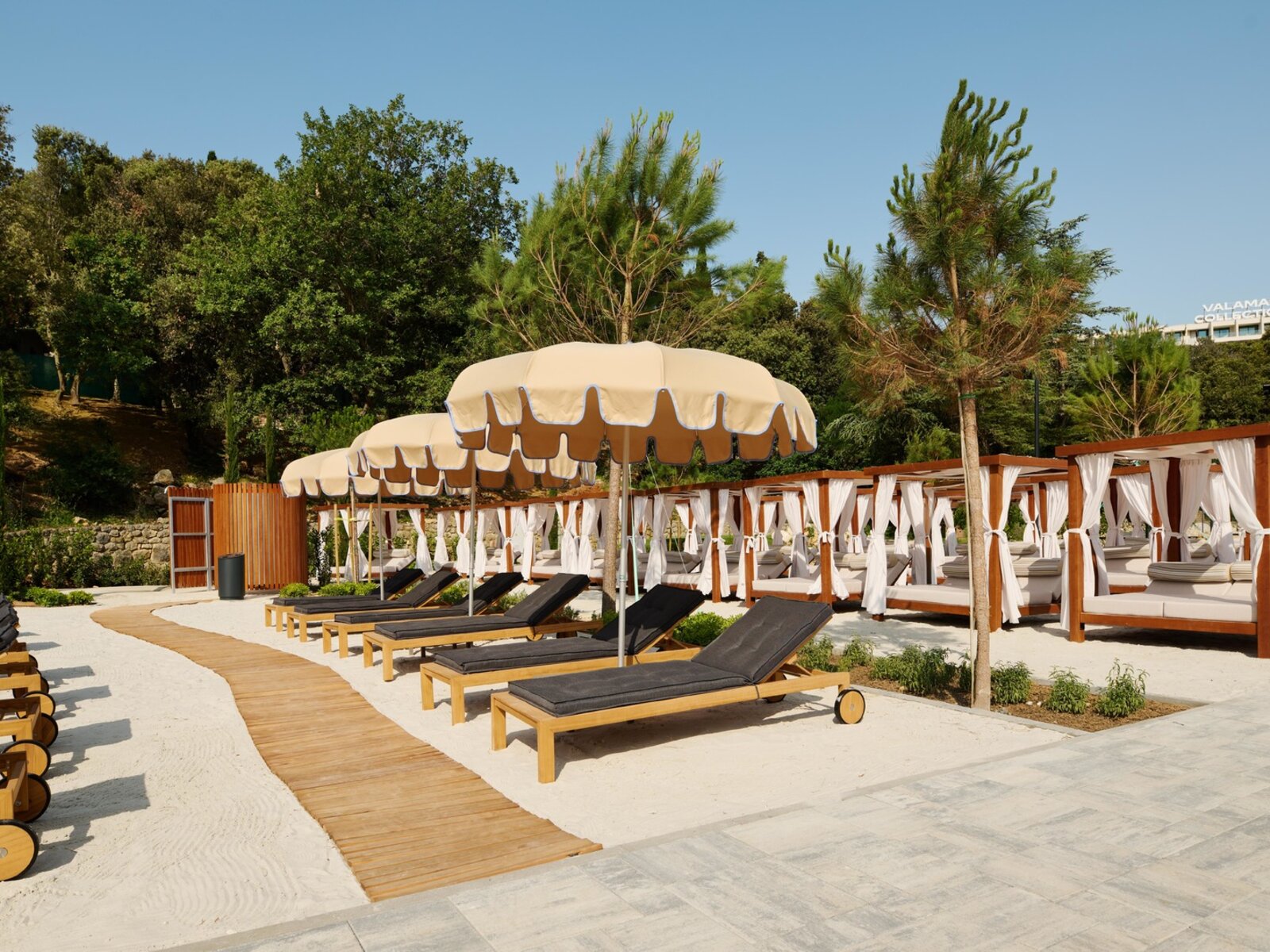 Sandy Family Beach