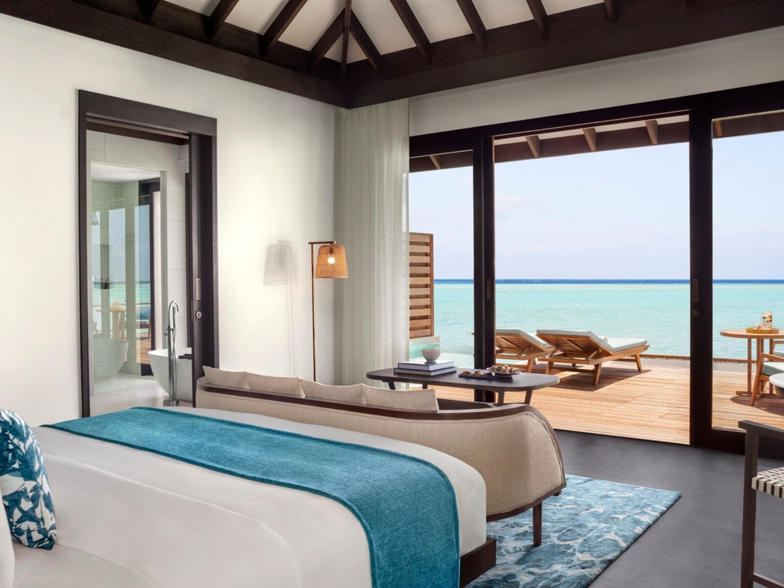 Wohnbeispiel Deluxe Over Water Pool Villa