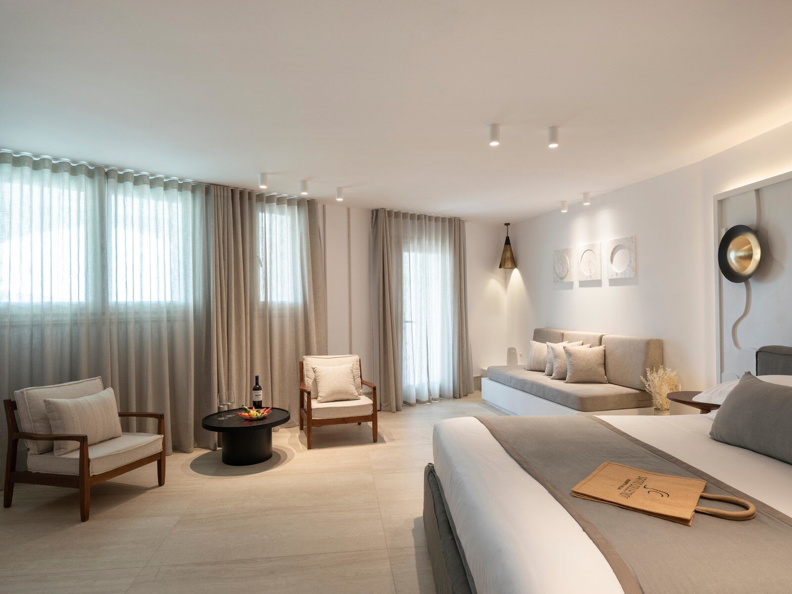 Wohnbeispiel Sunset   Sea View Suite with Jacuzzi