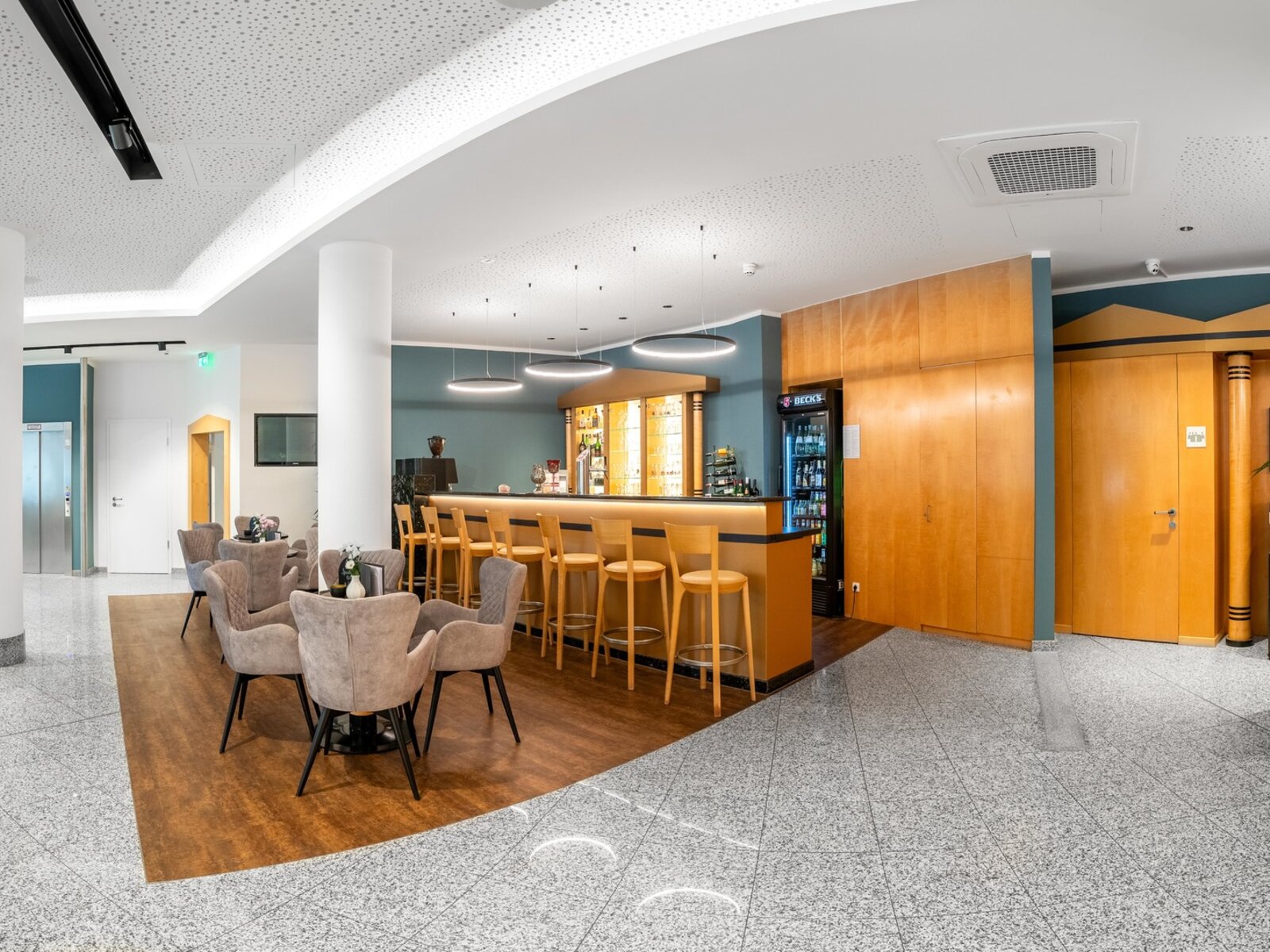 Lobbybar