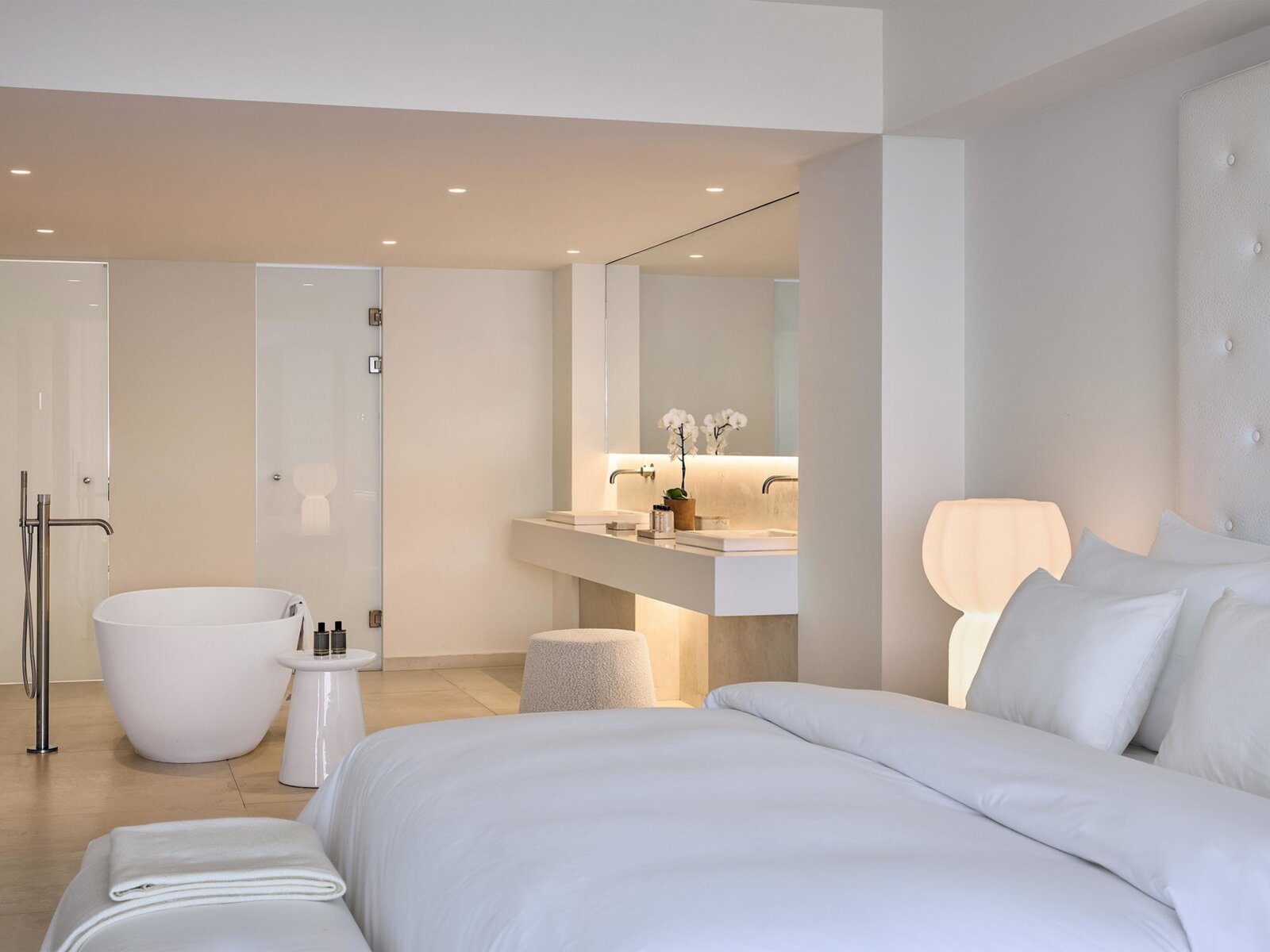 Wohnbeispiel Amirandes White Suite
