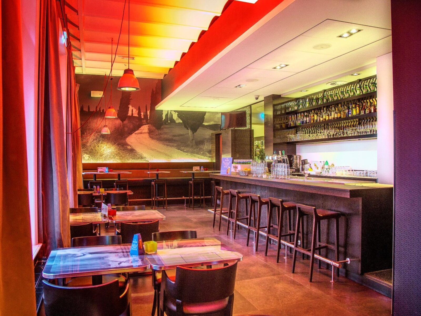 Bar