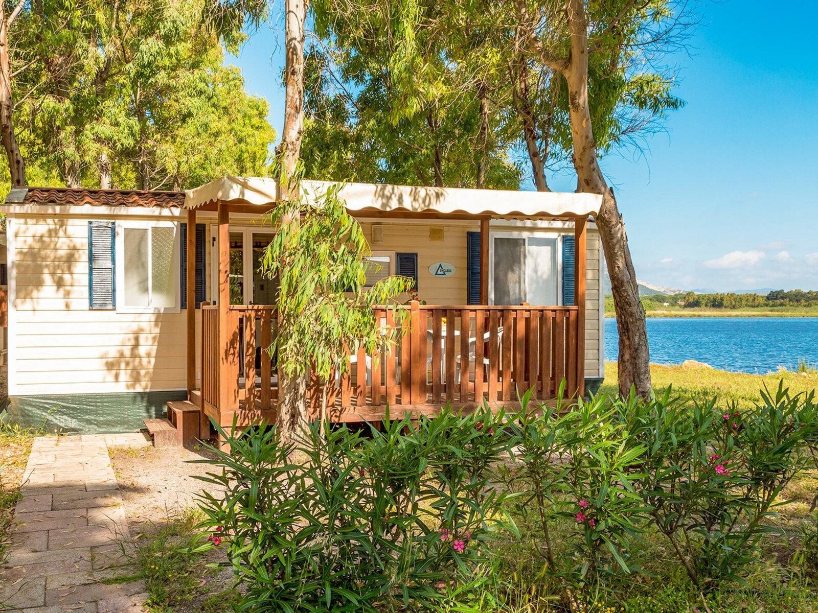 Mobile Home Blu Romantic