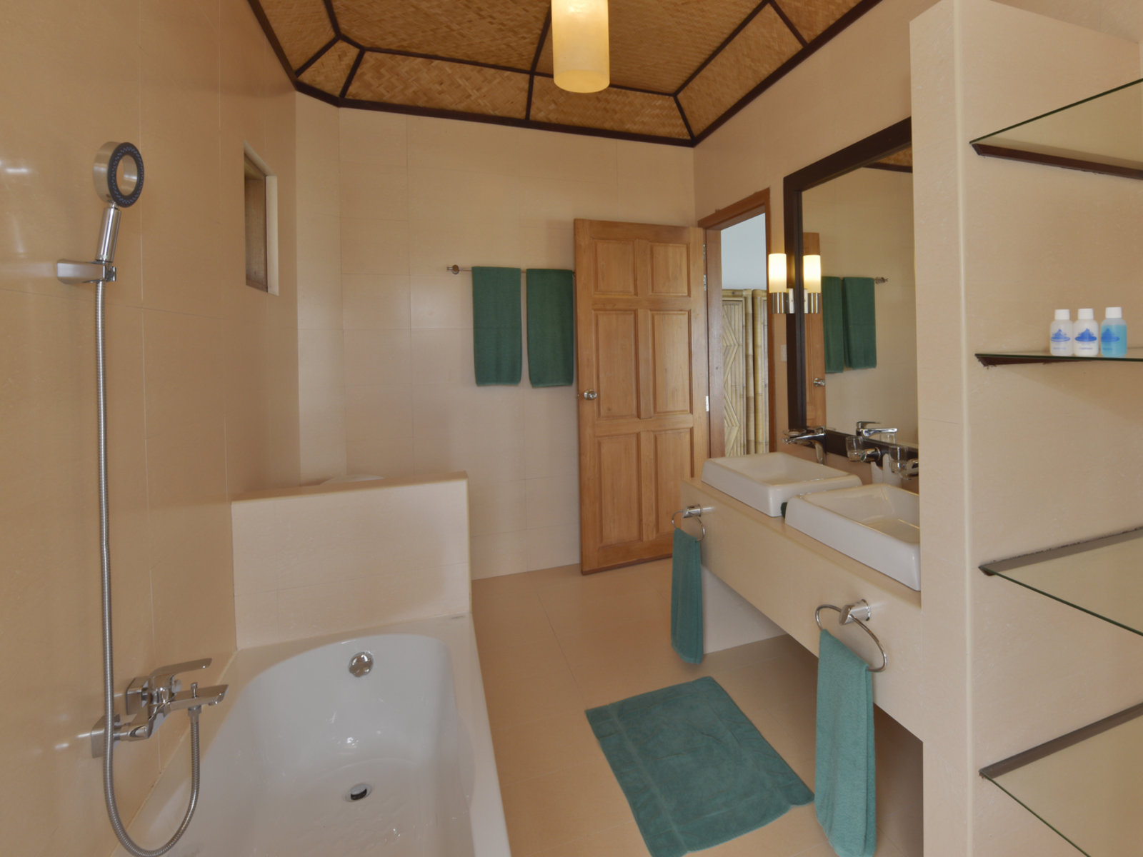 Wohnbeispiel Superior Water Bungalow