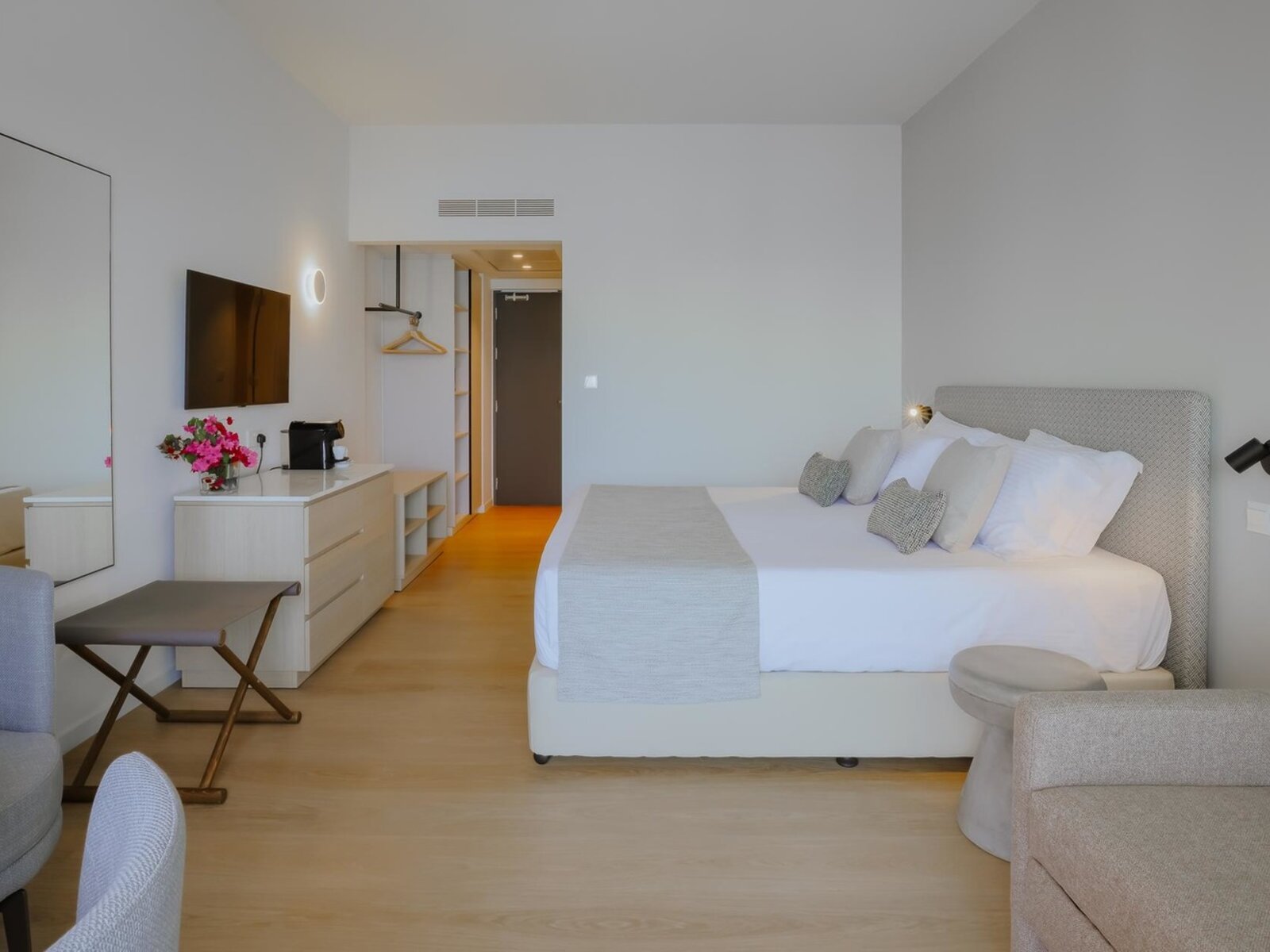 Wohnbeispiel Superior Double Room Marina View
