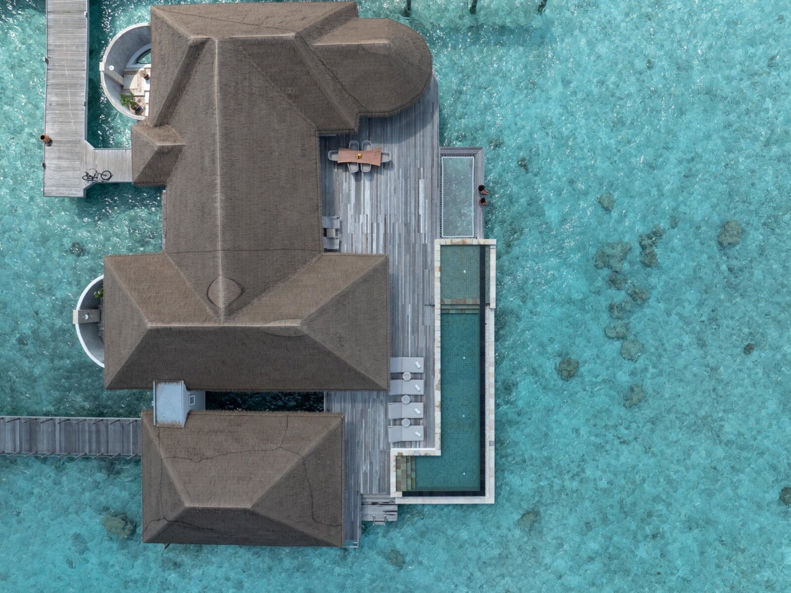 Wohnbeispiel Two Bedroom Water Villa with Pool