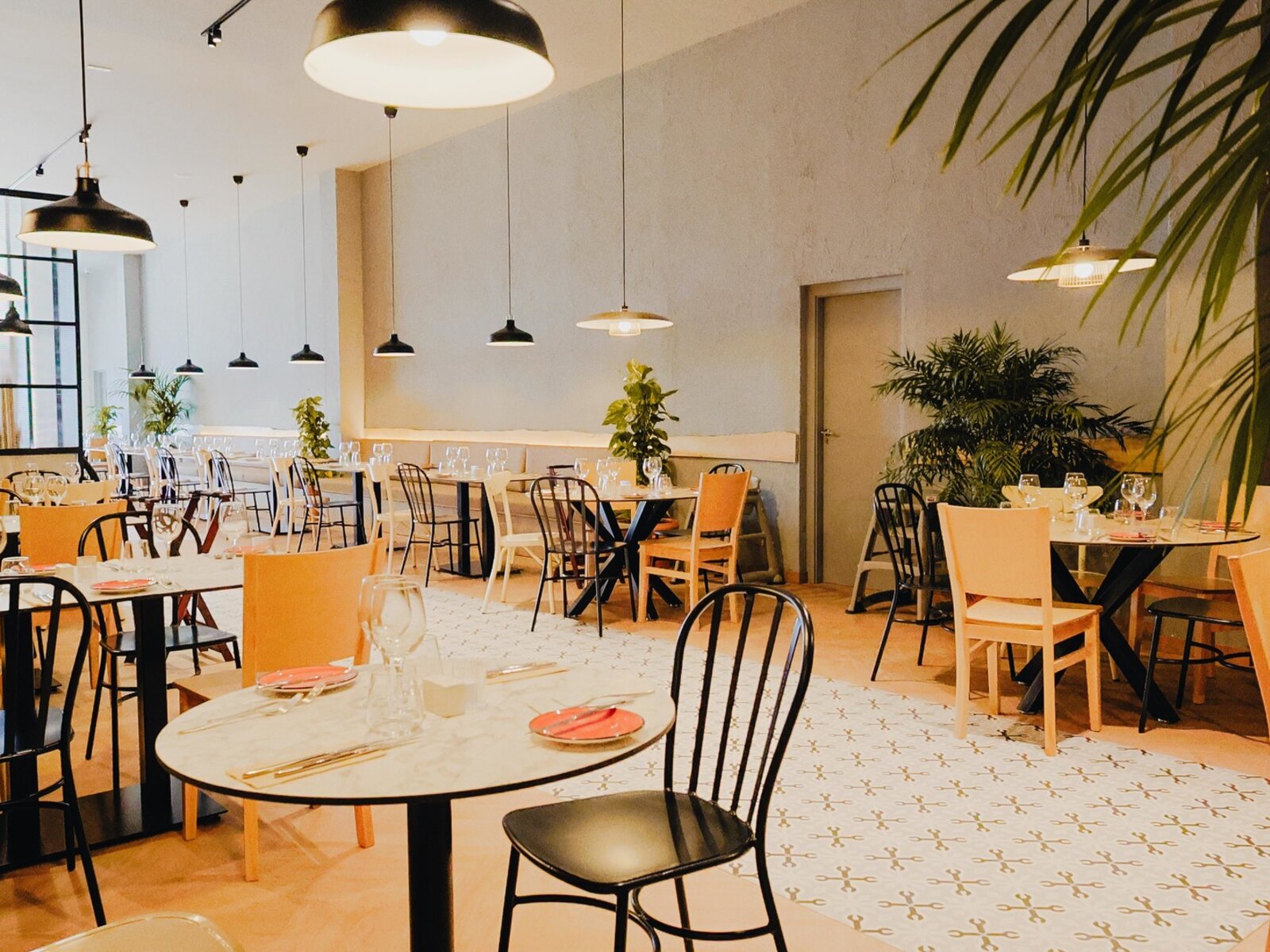 Bones Grill Restaurant