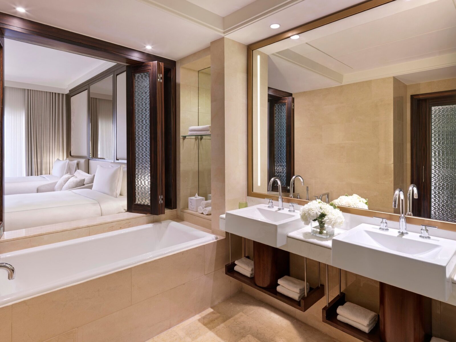 Wohnbeispiel Two Bedroom Family Executive Suite