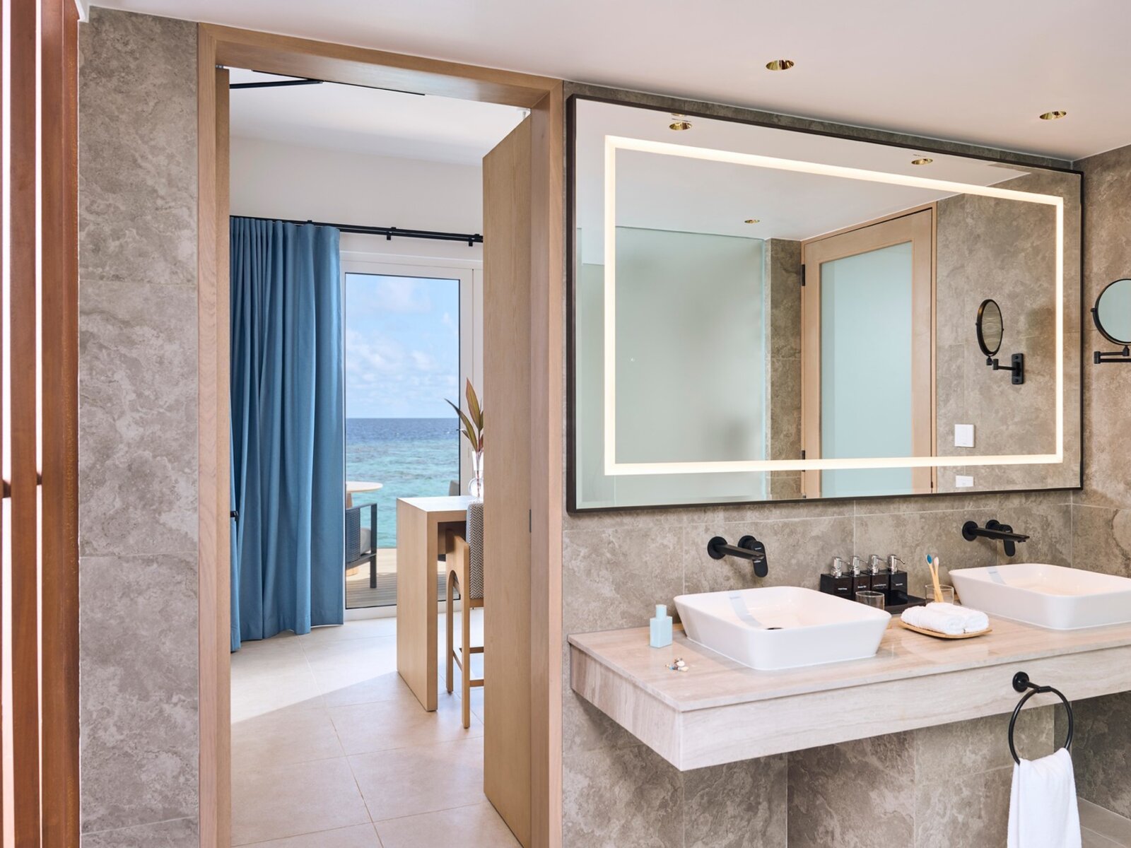 Wohnbeispiel Exclusive Reef Water Villa Pool