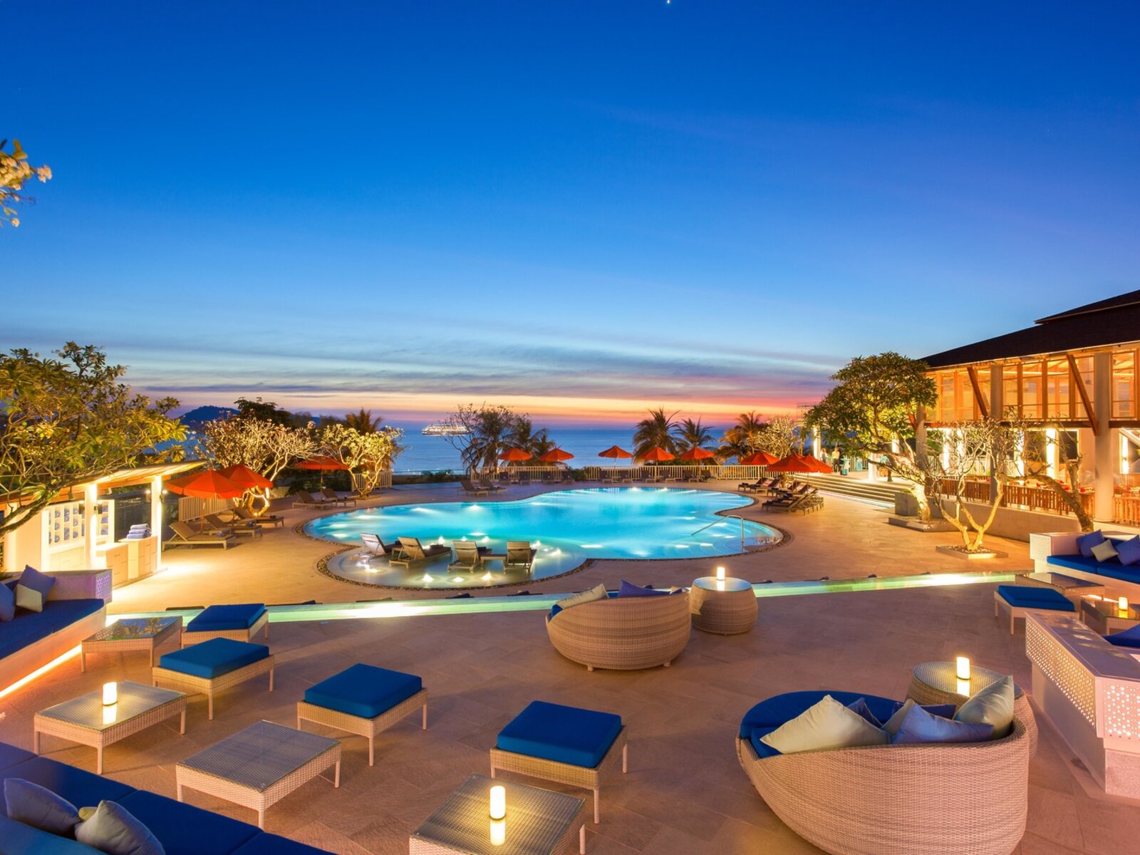 Ocean View Pool Bar