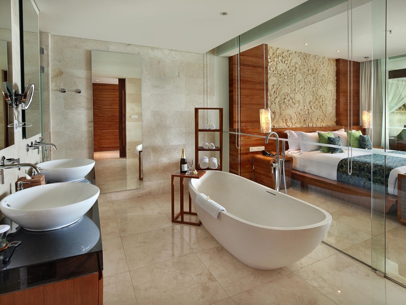 Wohnbeispiel Luxury Ocean View Suite