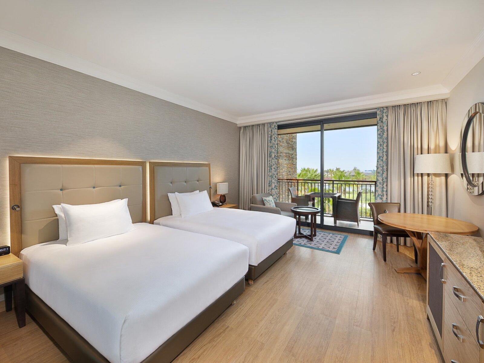 Twin Deluxe Room with Partial Ocean View