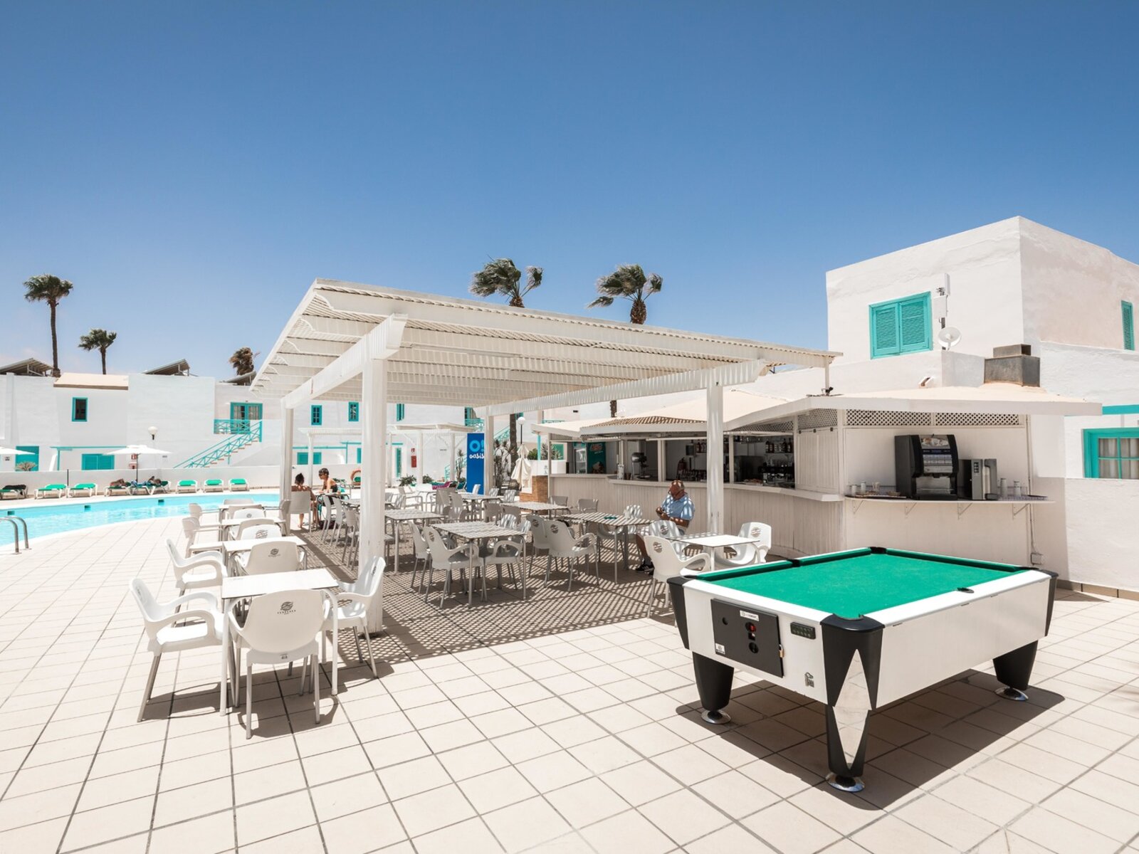 Oasis Pool Bar