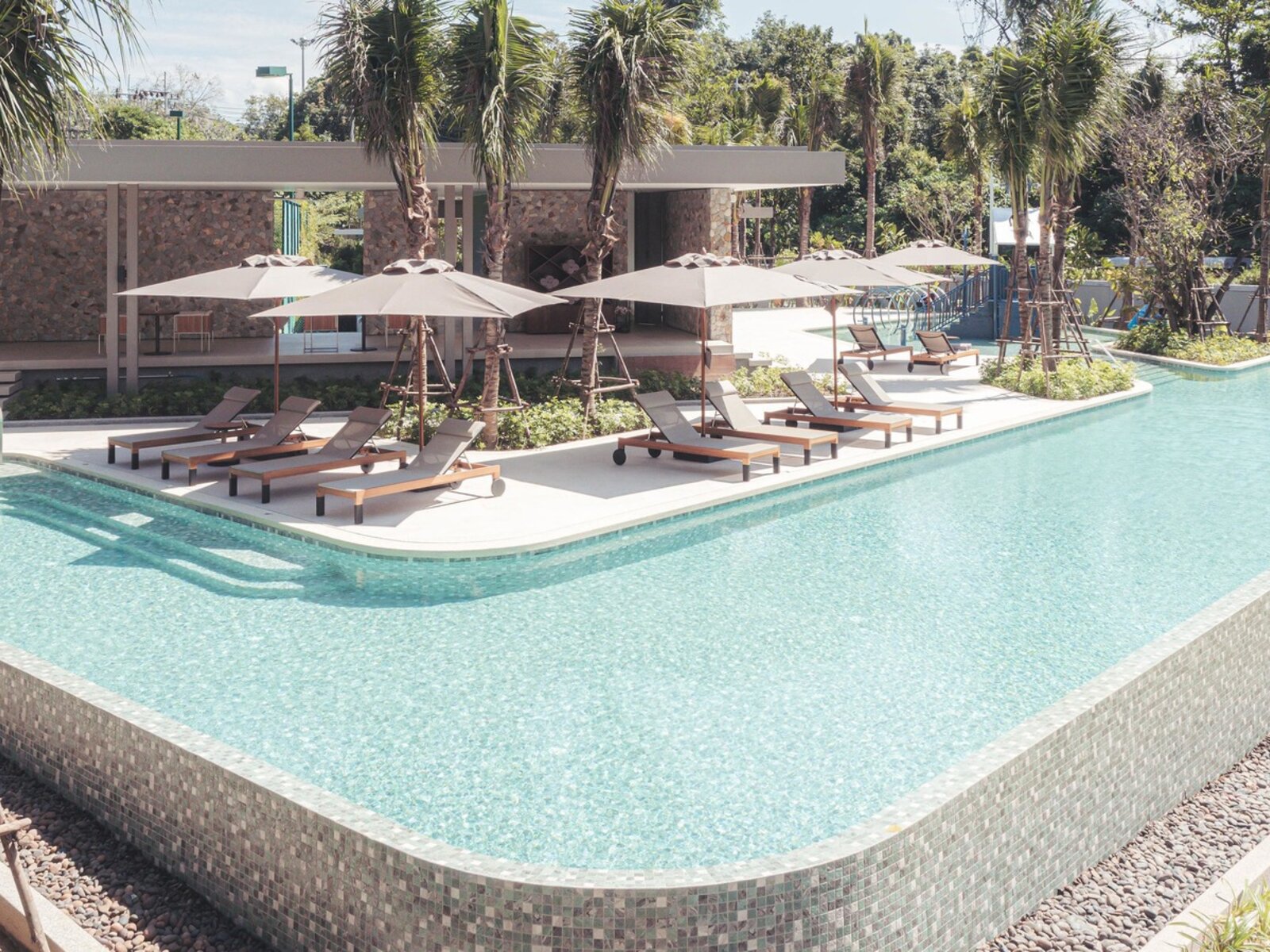 Lakeside Pool