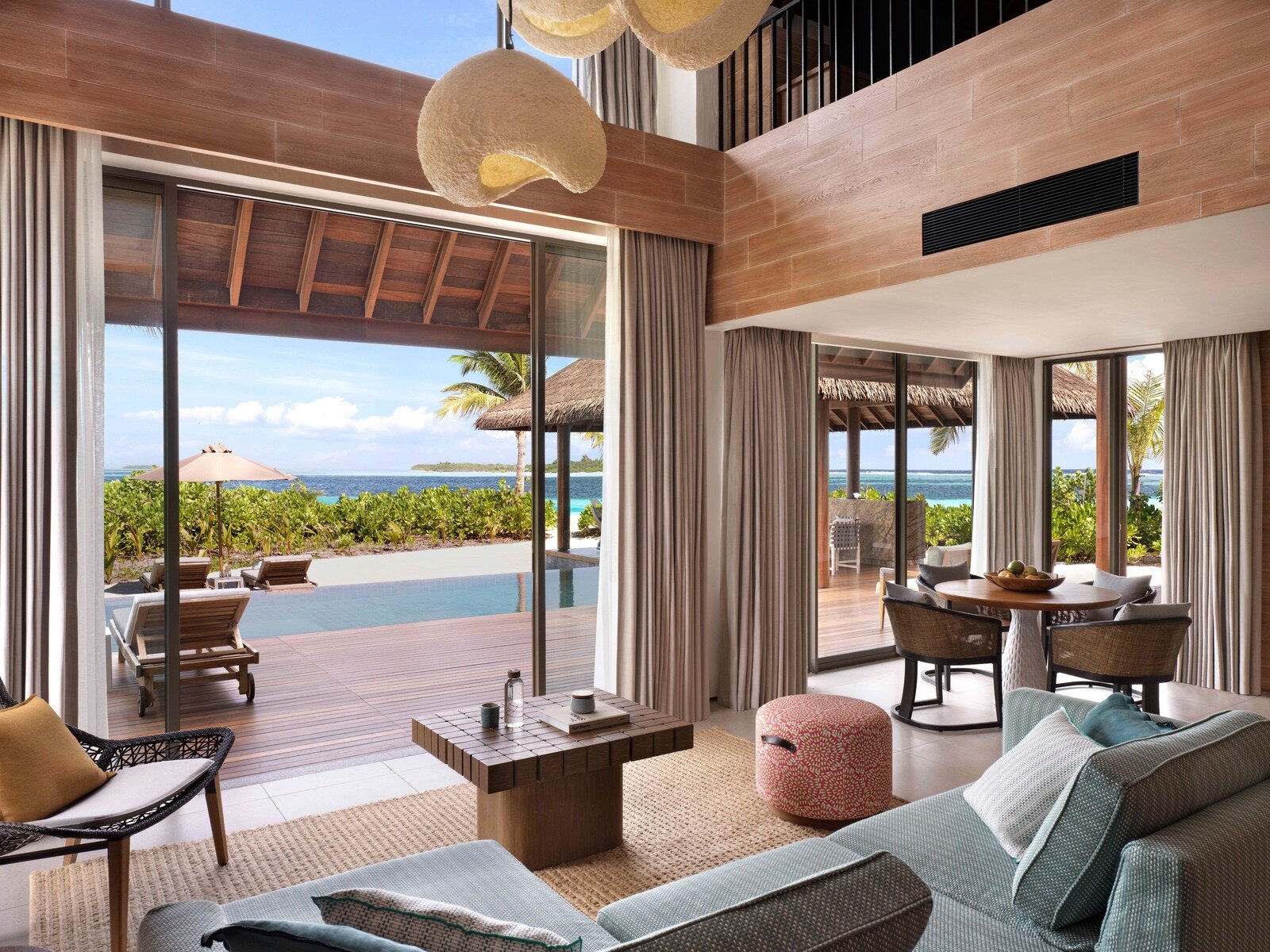 Wohnbeispiel Family Beach Retreat with Pool
