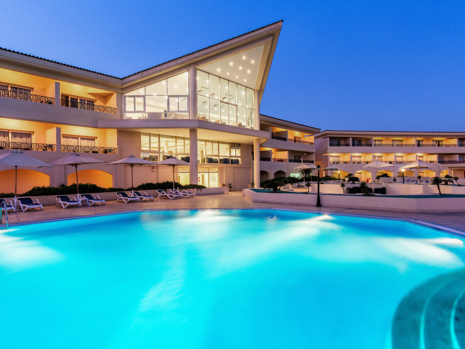 Relax Pool