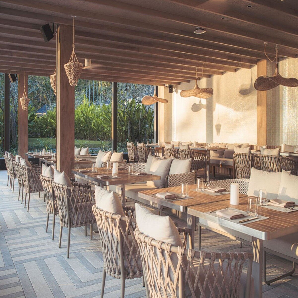 Breeze Restaurant