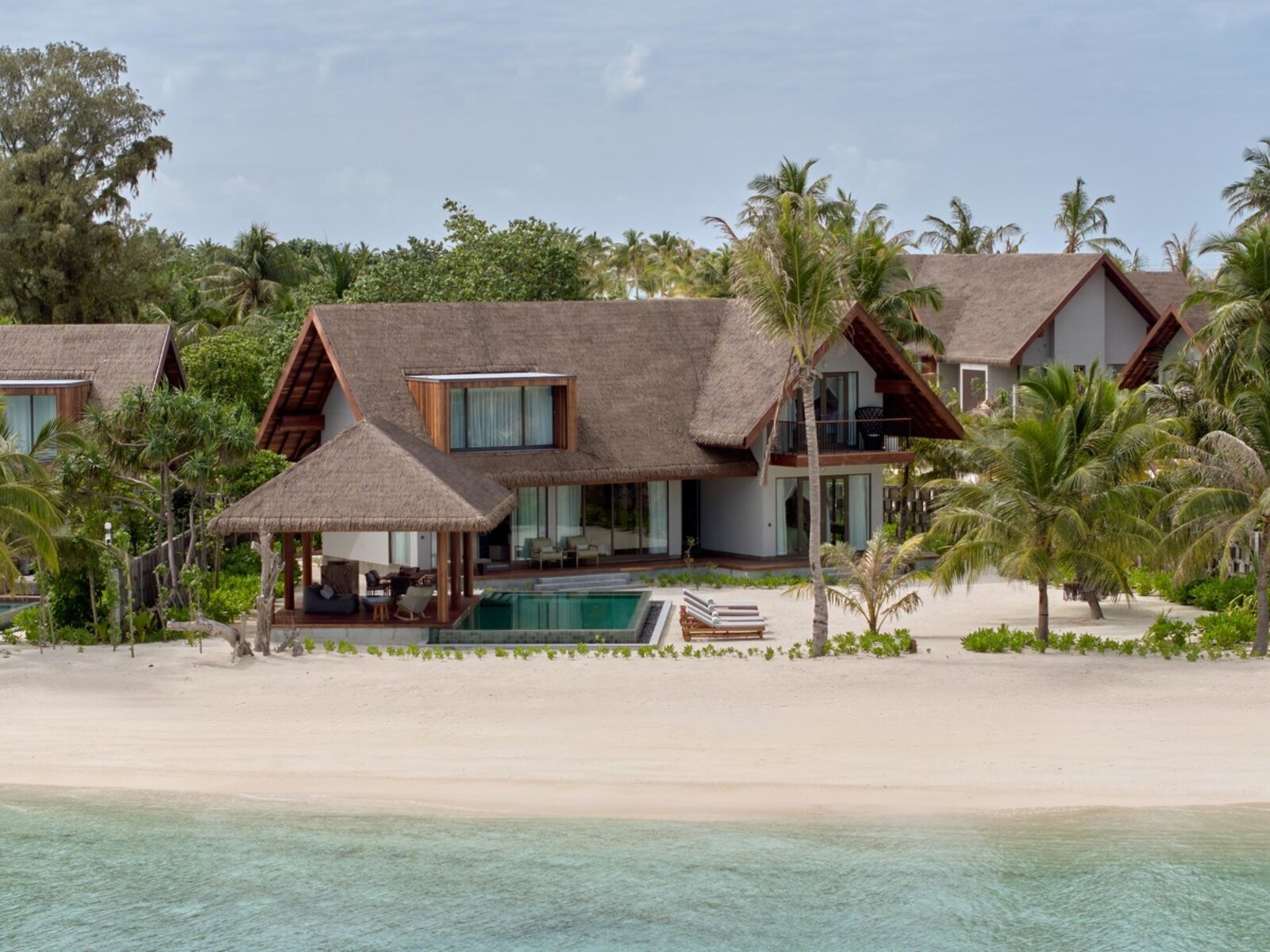 Wohnbeispiel Two Bedroom Beach Retreat with Pool