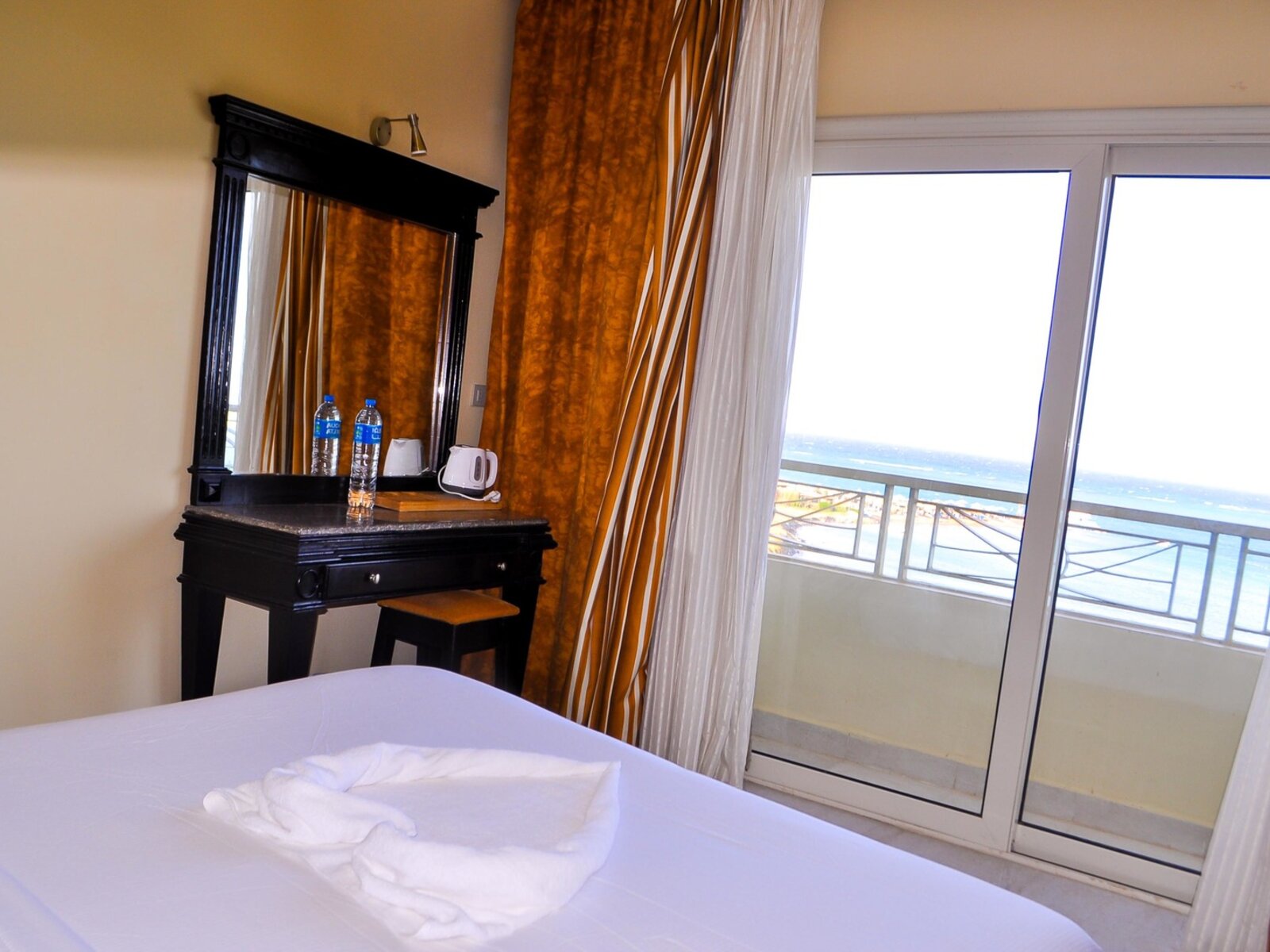 Standard Sea View