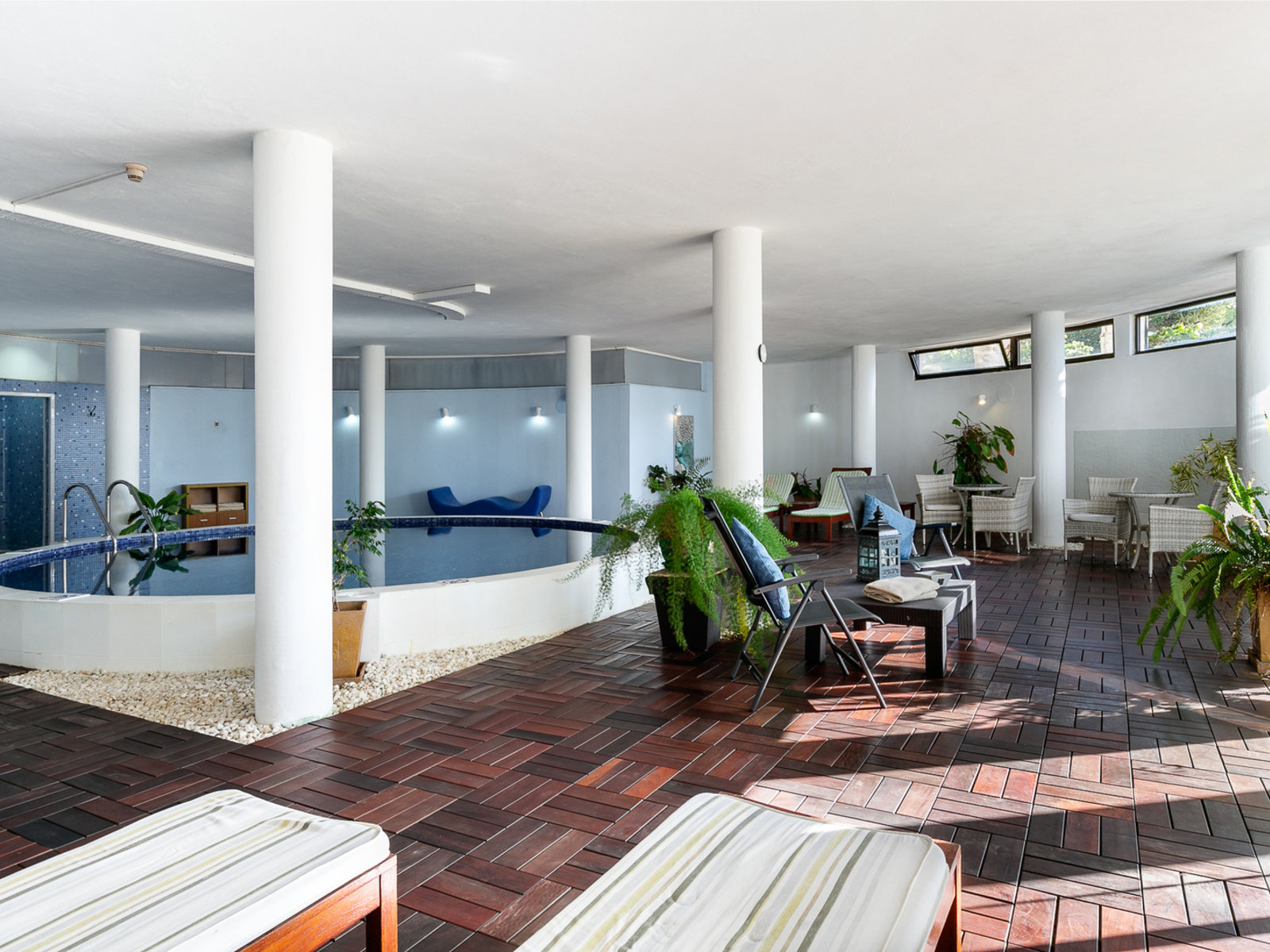 Freshwater indoor