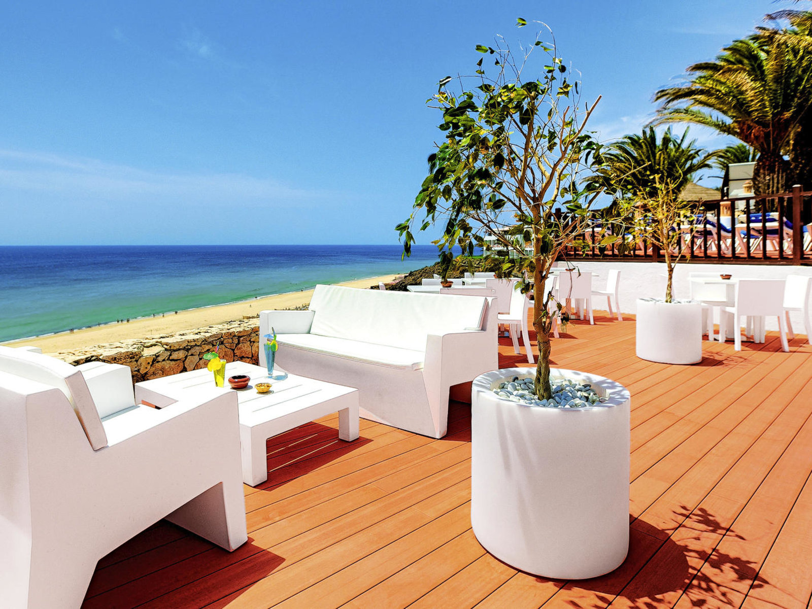 Chill Out Bar (Adults Only)