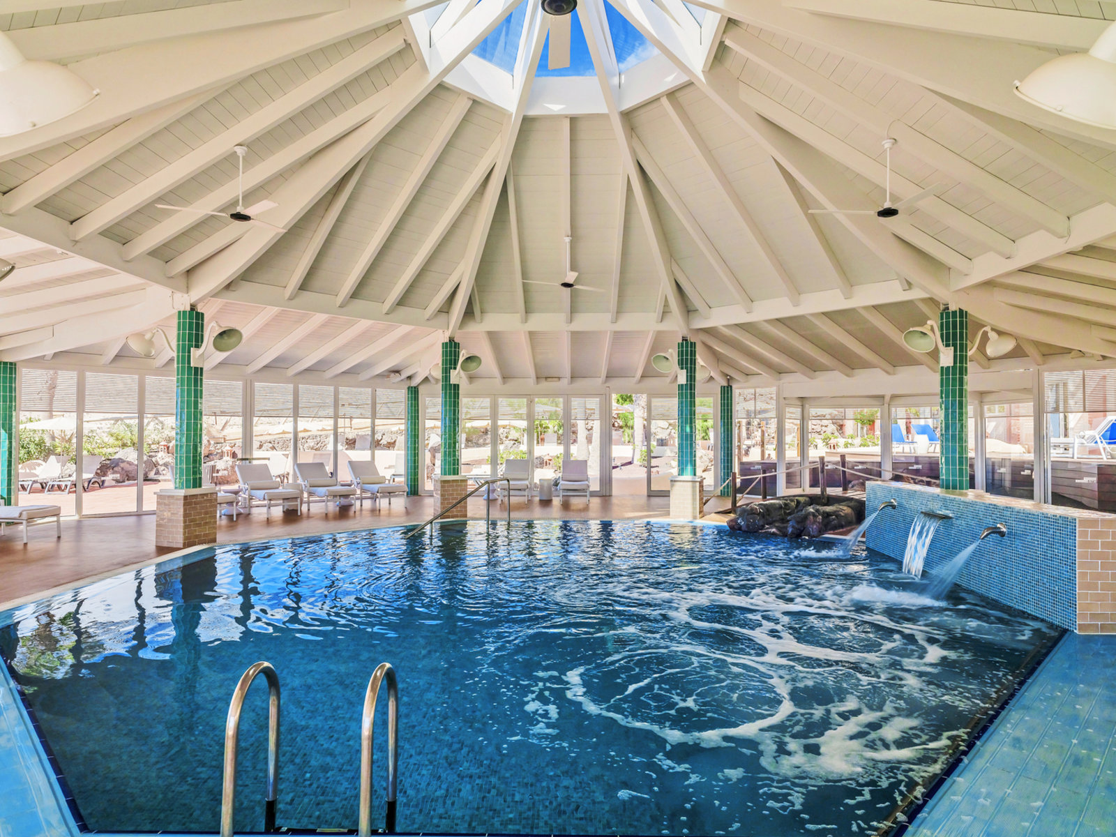 Relaxpool