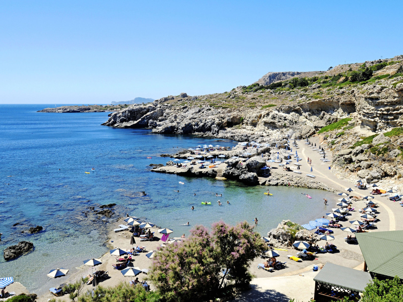 beach of Taverna Roc