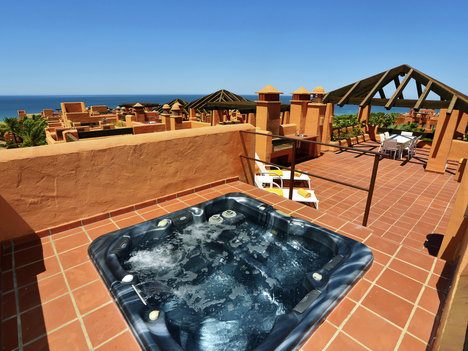 Wohnbeispiel 2 Bedrooms Spa Luxury