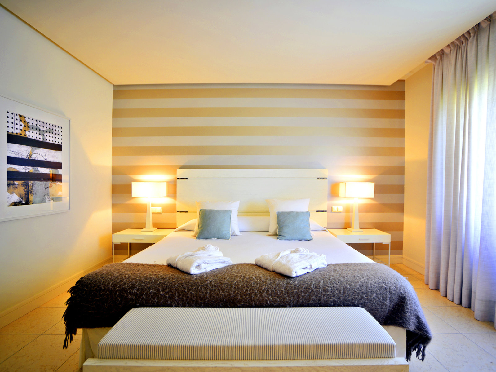 Wohnbeispiel 3 Bedrooms Luxury swimming pool