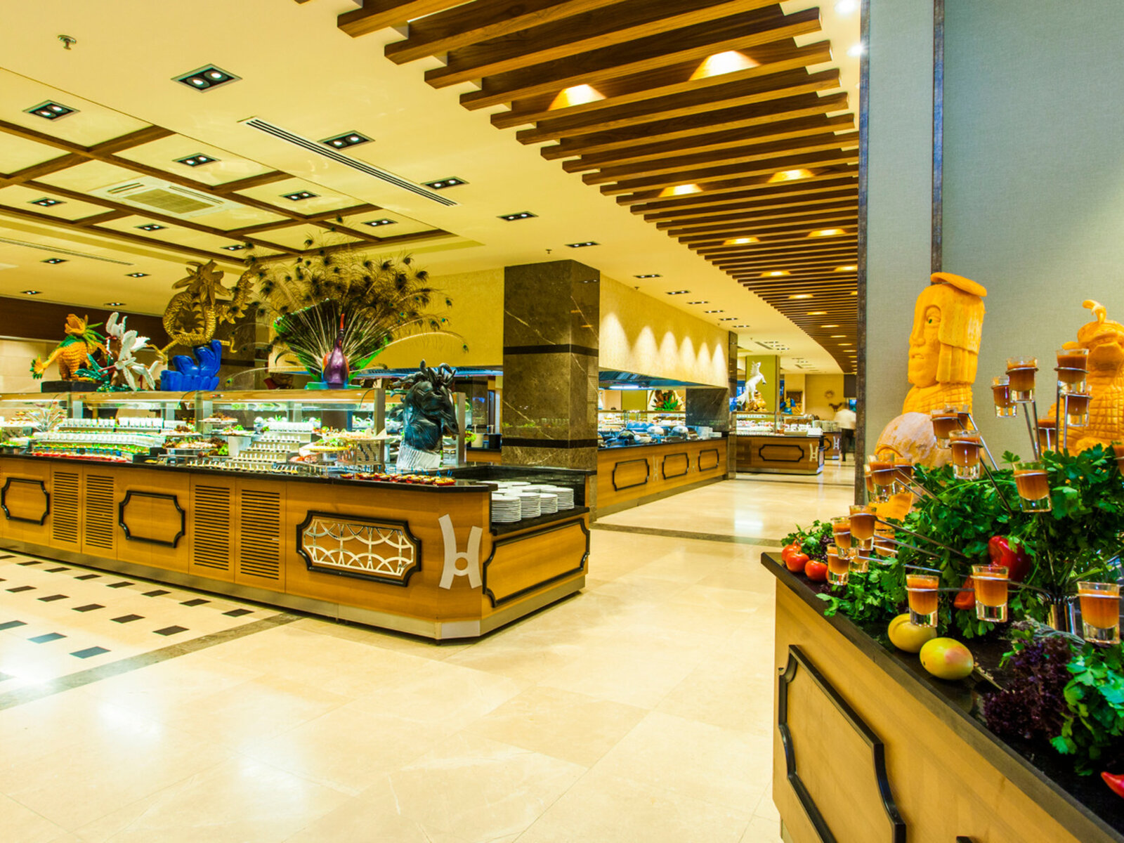MAİN RESTAURANT