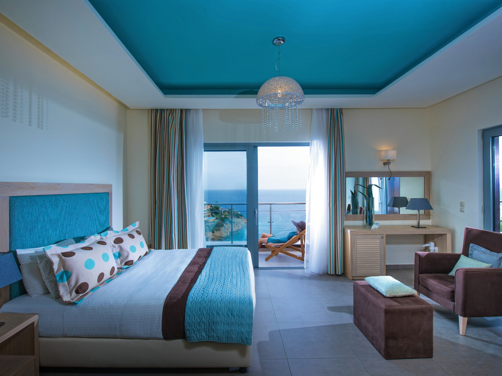 Wohnbeispiel Luxury room 1 bedroom Sea View Private pool